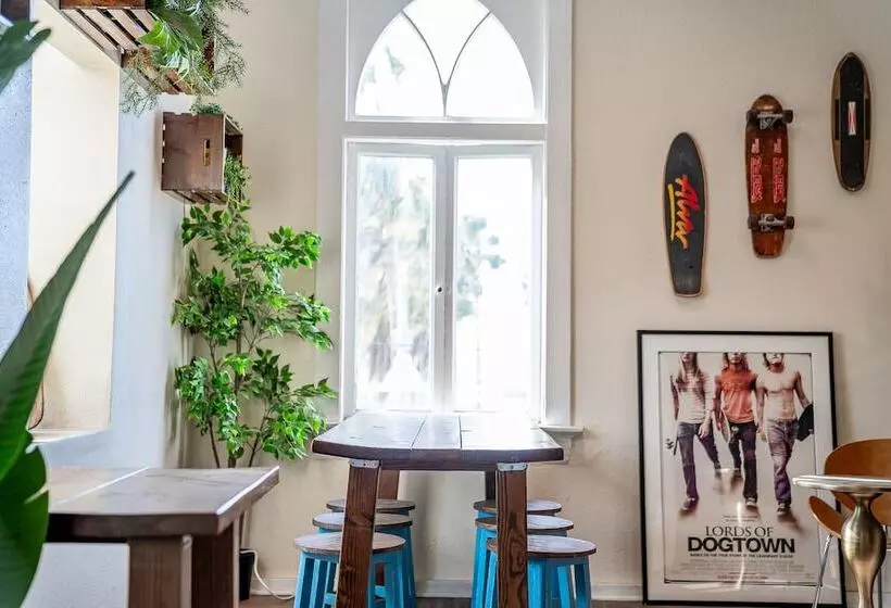 Samesun Venice Beach Hotel & Hostel