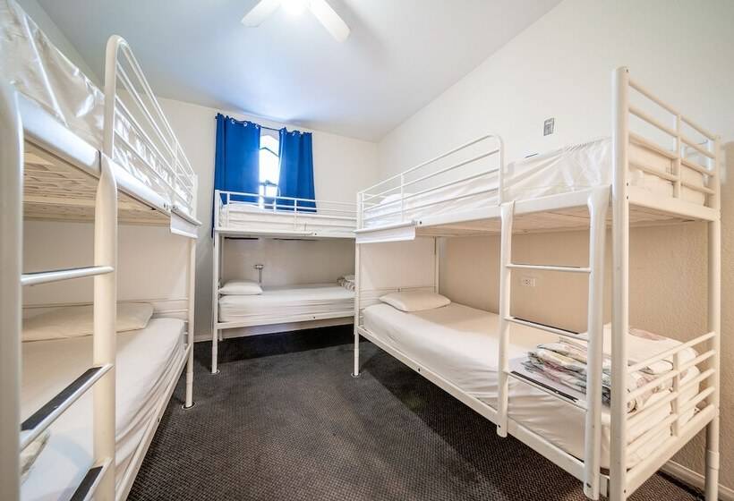 Samesun Venice Beach Hotel & Hostel