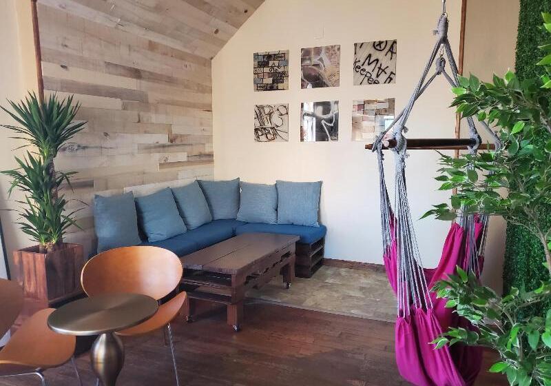 Samesun Venice Beach Hotel & Hostel