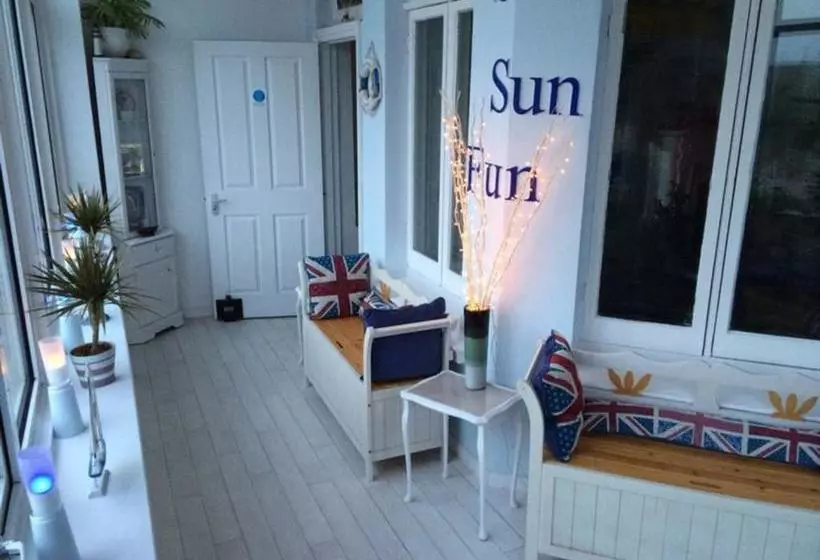 Hotelli Seaview Guest House