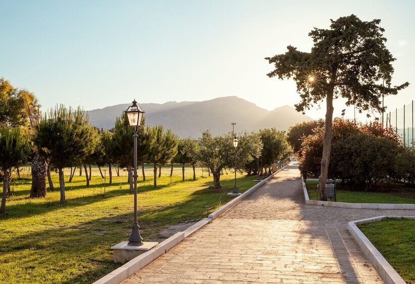 בית מלון כפרי Sentido Orosei Beach