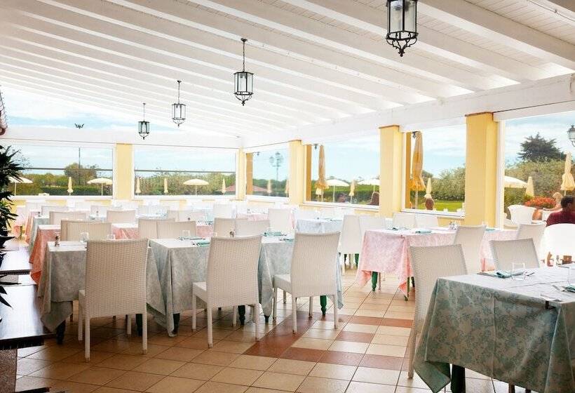 בית מלון כפרי Sentido Orosei Beach