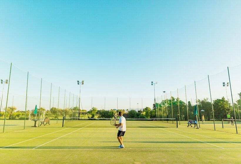 בית מלון כפרי Sentido Orosei Beach