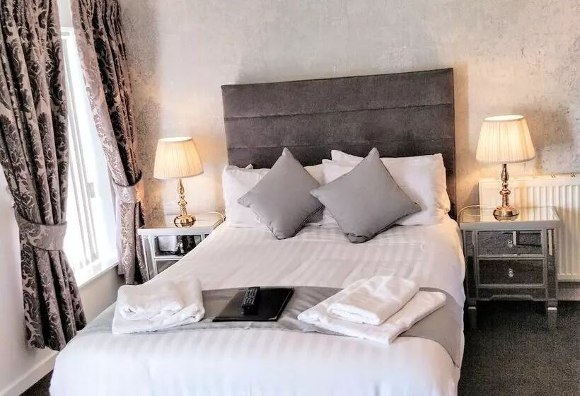 Bed and Breakfast Number 43