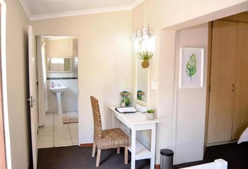 호텔 Aero Airport Lodge