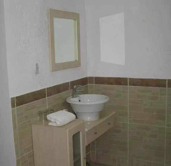 호텔 Aero Airport Lodge