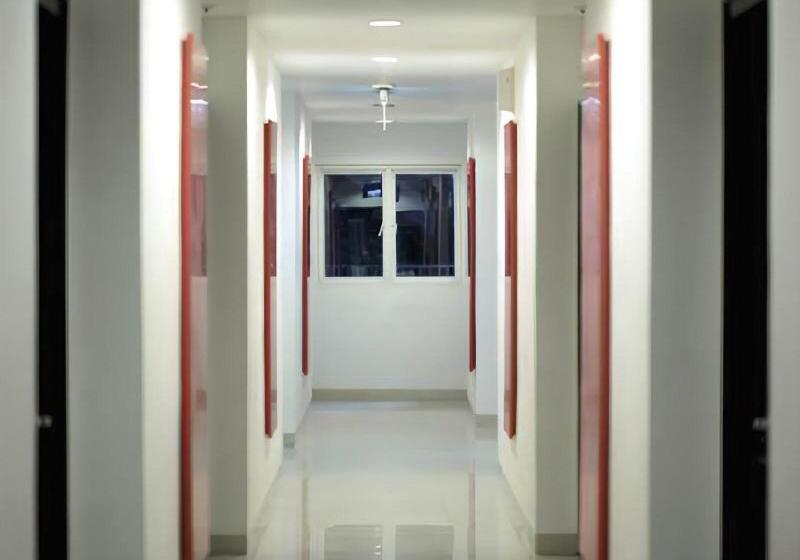 בית מלון כפרי Amaris  Banjar  Chse Certified