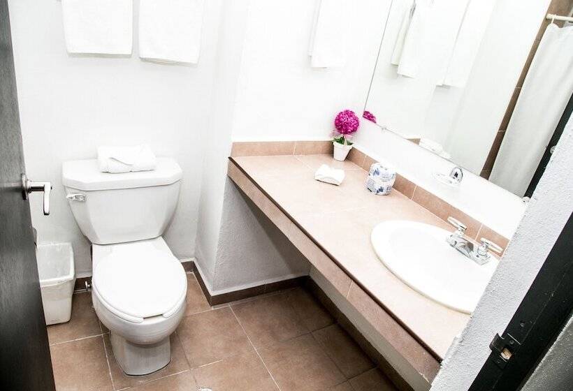 فندق Booking Dioh