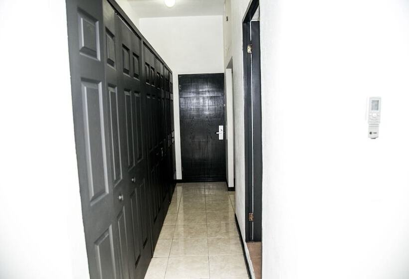 فندق Booking Dioh