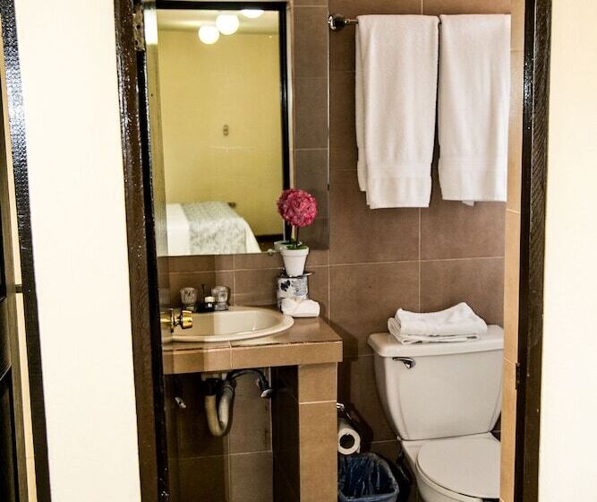 فندق Booking Dioh