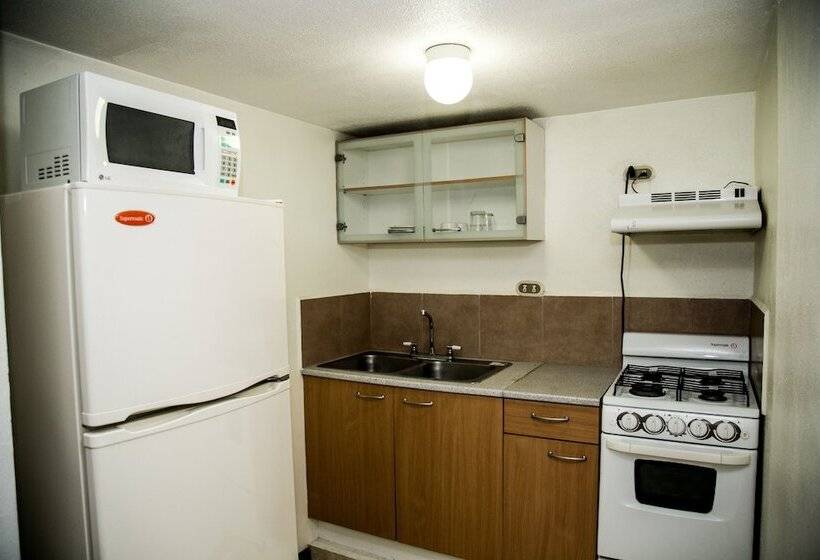 فندق Booking Dioh