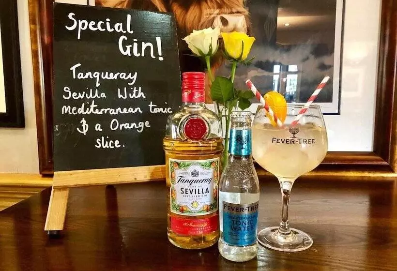 酒店 Fox And Goose Inn