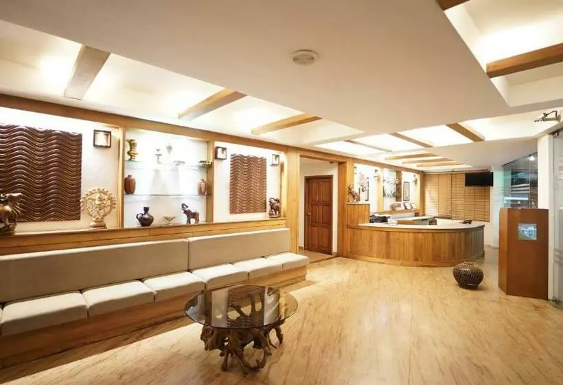 Hotel Green Ridge Munnar