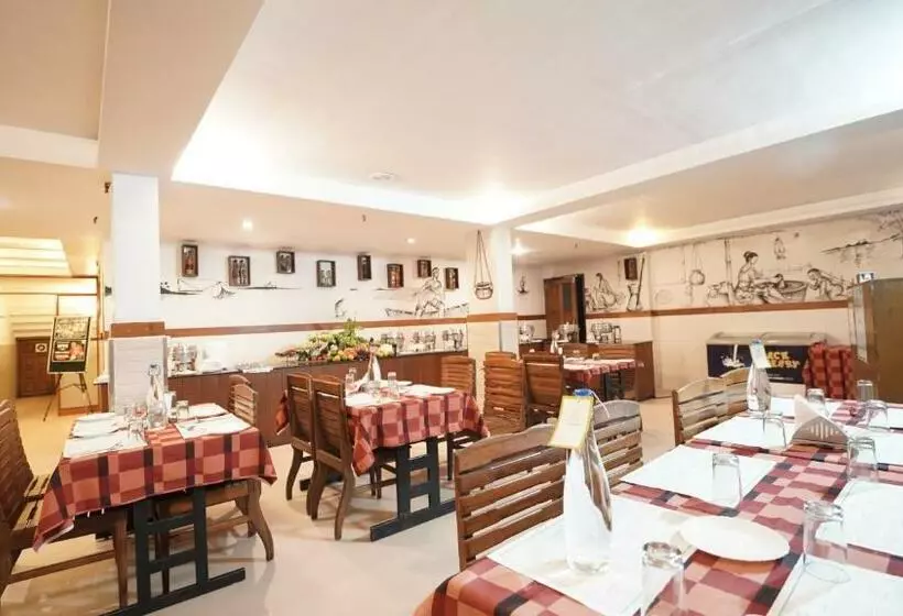 Hotel Green Ridge Munnar