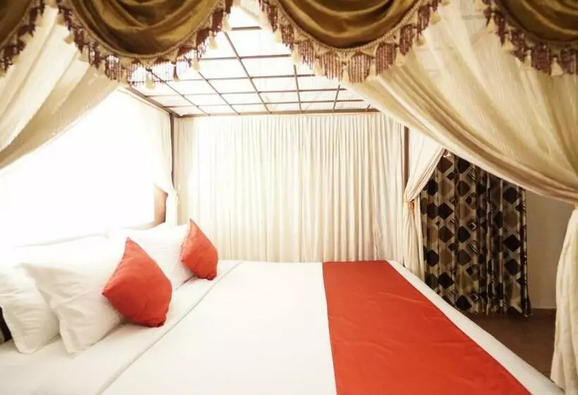 Hotel Green Ridge Munnar