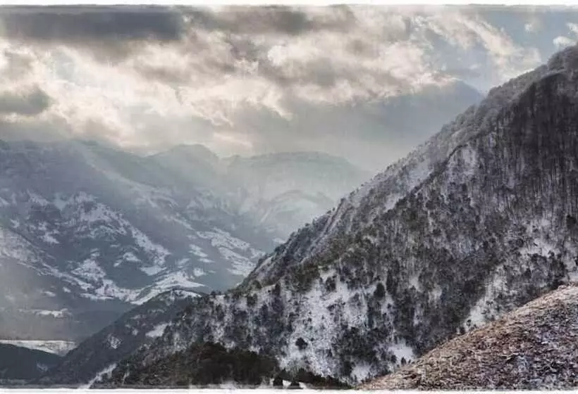 فندق Hostal Rural Elosta