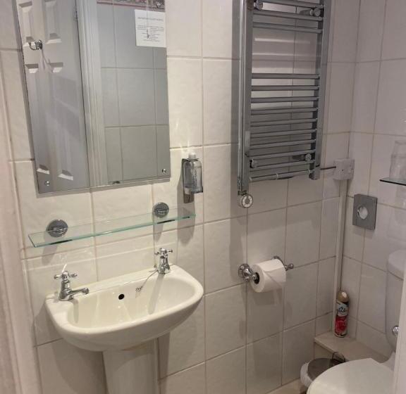 酒店 Melbourne Guest House