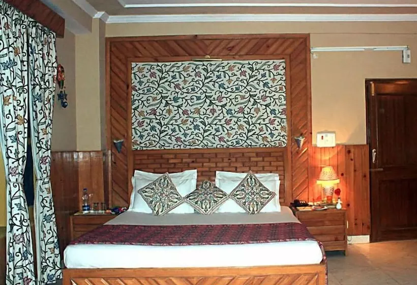 בית מלון כפרי Nandini Residency