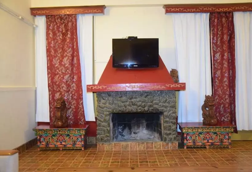 בית מלון כפרי Nandini Residency