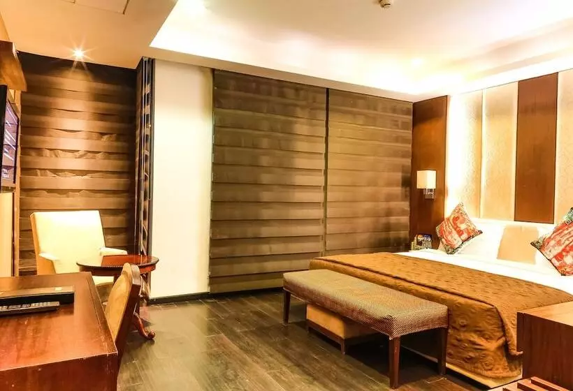 هتل The Nanee Suites