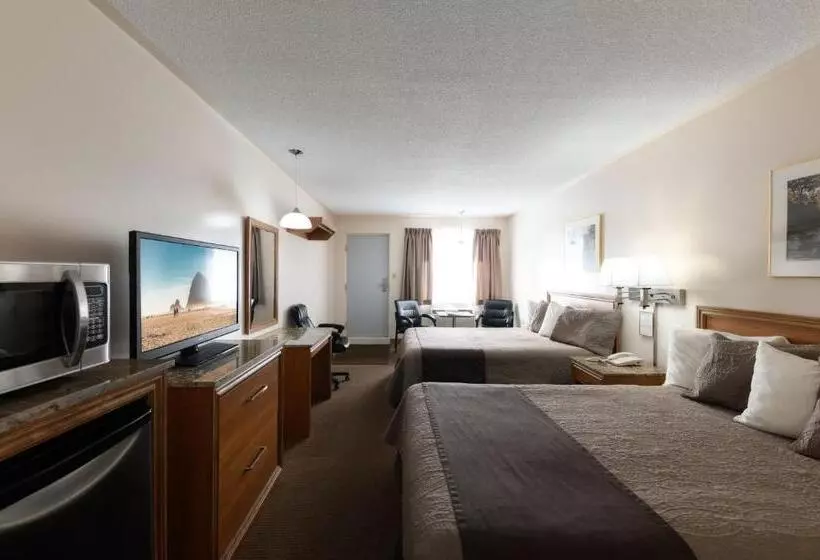 בית מלון כפרי Newmarket Inn