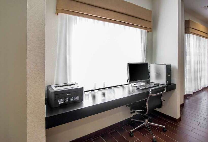 酒店 Sleep Inn & Suites