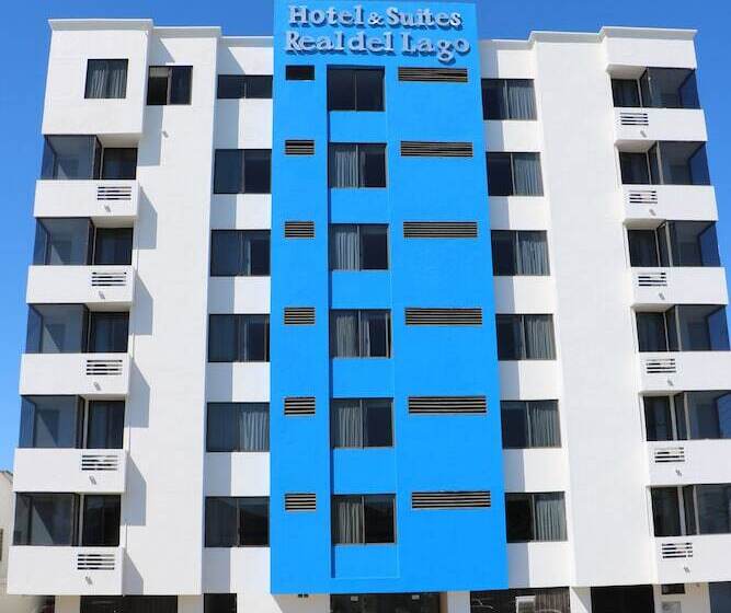 Отель & Suites Real Del Lago