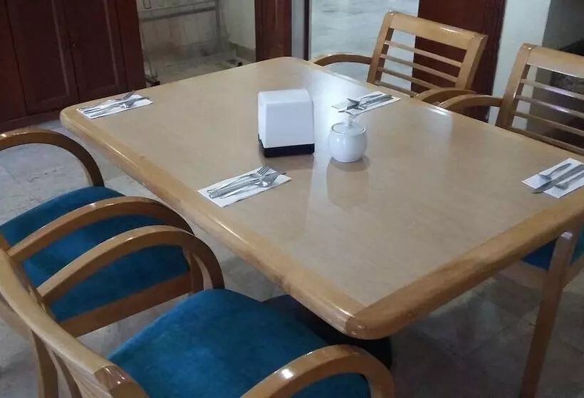 هتل & Suites Real Del Lago