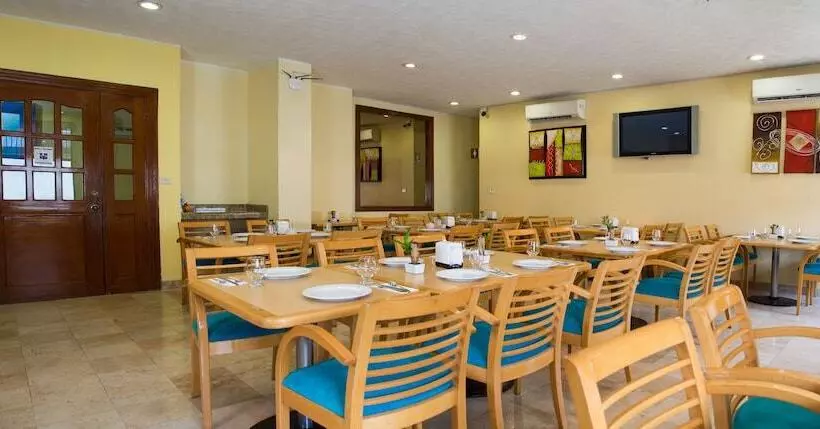 هتل & Suites Real Del Lago