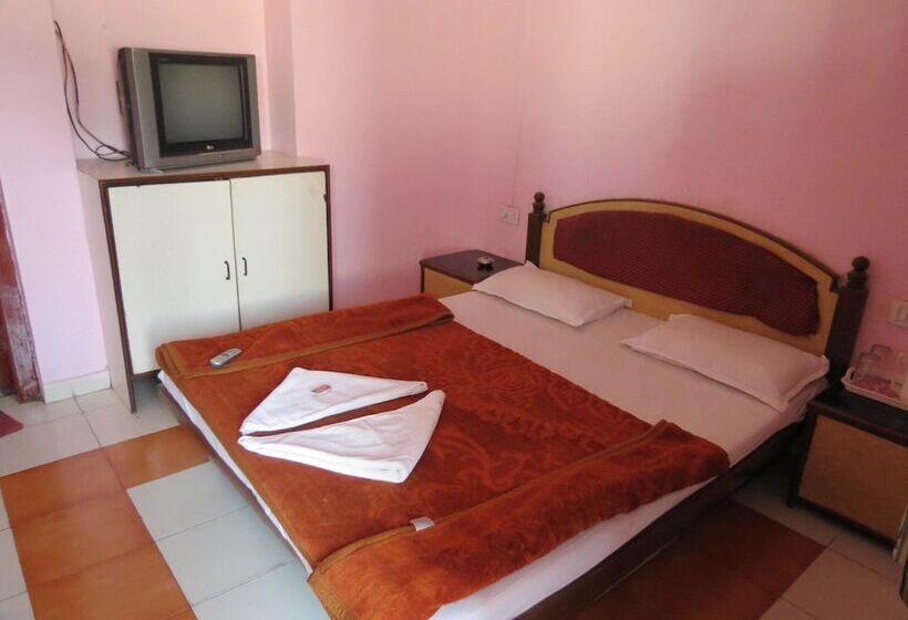 هتل Sunny Classic