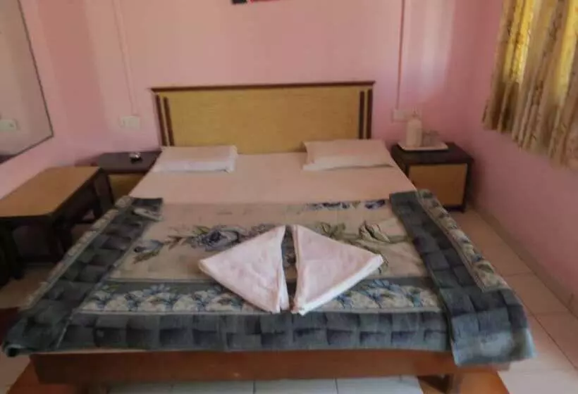 هتل Sunny Classic