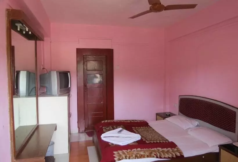 هتل Sunny Classic