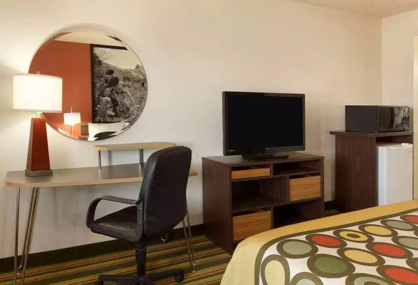 호텔 Super 8 By Wyndham Woodward