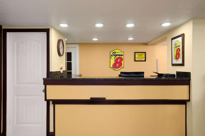 בית מלון כפרי Super 8 By Wyndham Woodward