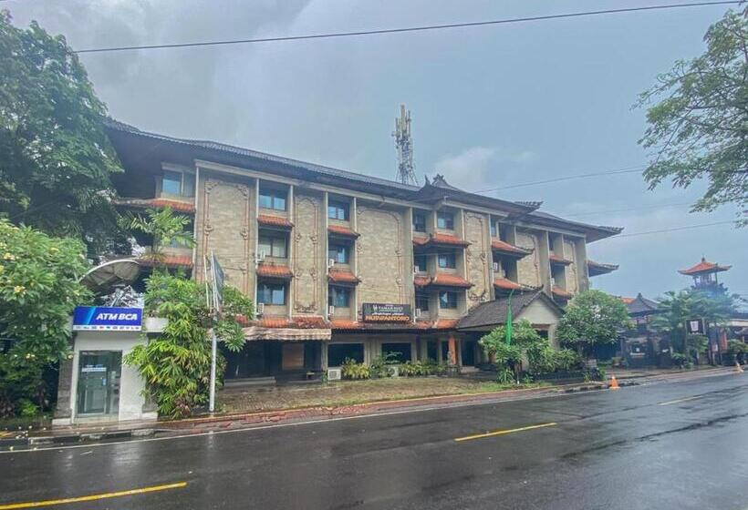 Urbanview Hotel Taman Suci Denpasar Bali