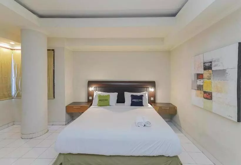 Urbanview Hotel Taman Suci Denpasar Bali