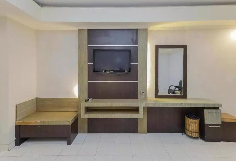 Urbanview Hotel Taman Suci Denpasar Bali