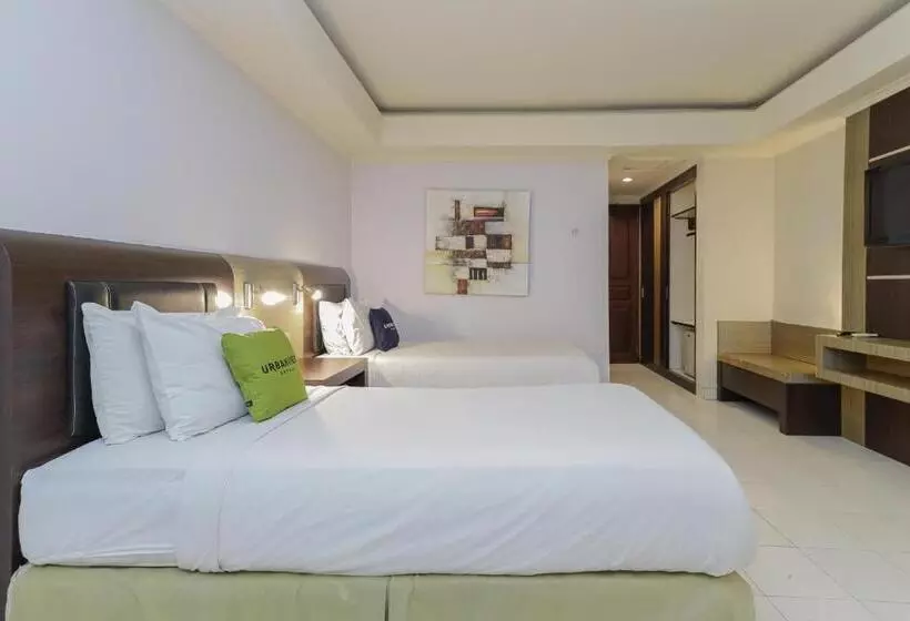 Urbanview Hotel Taman Suci Denpasar Bali