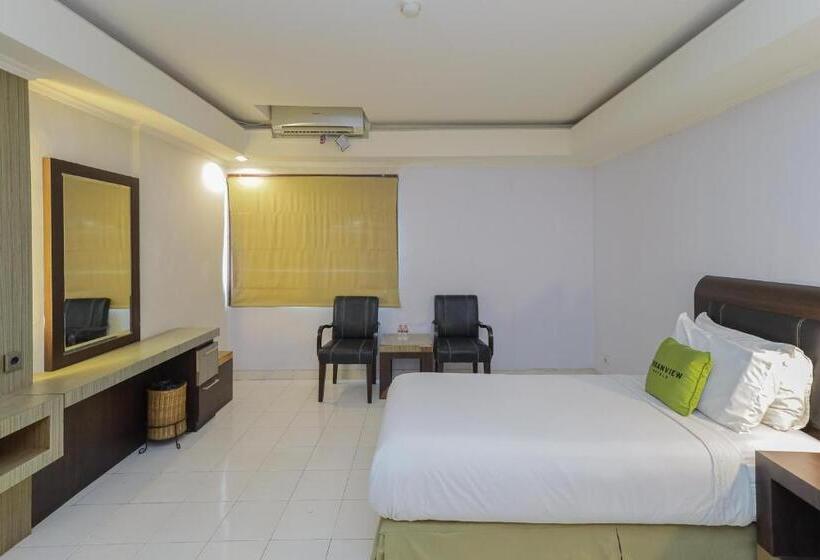 Urbanview Hotel Taman Suci Denpasar Bali