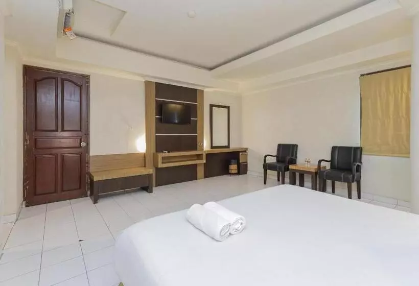 Urbanview Hotel Taman Suci Denpasar Bali