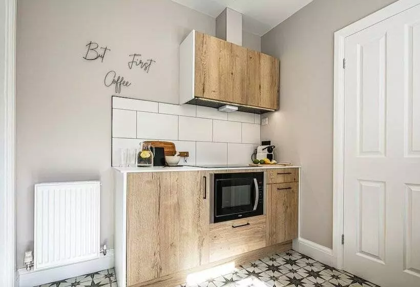 בית מלון כפרי The Belmont  Harrogate Stays