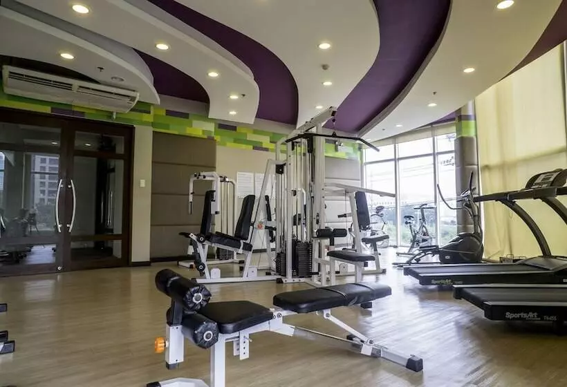 호텔 The Exchange Regency Residence