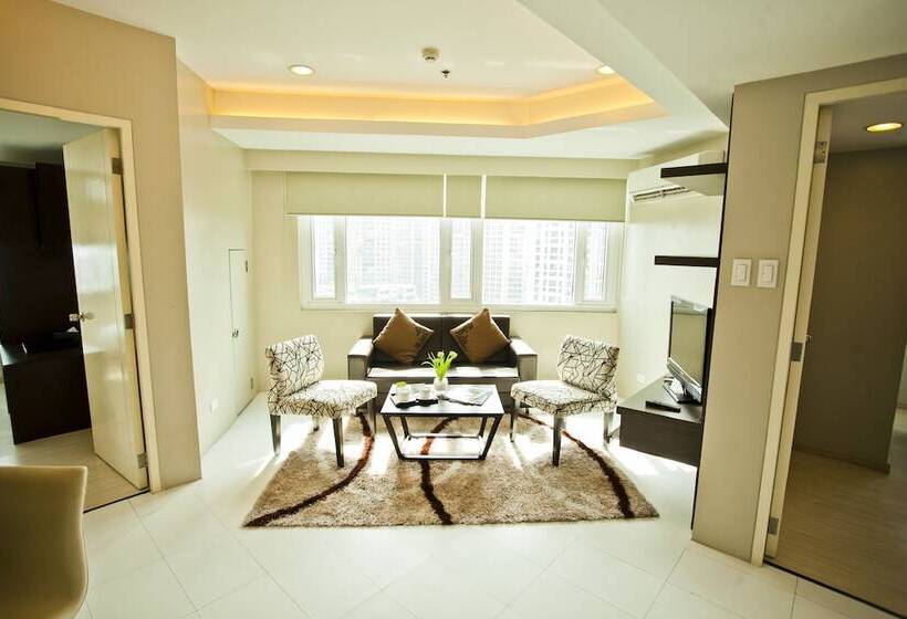 בית מלון כפרי The Exchange Regency Residence