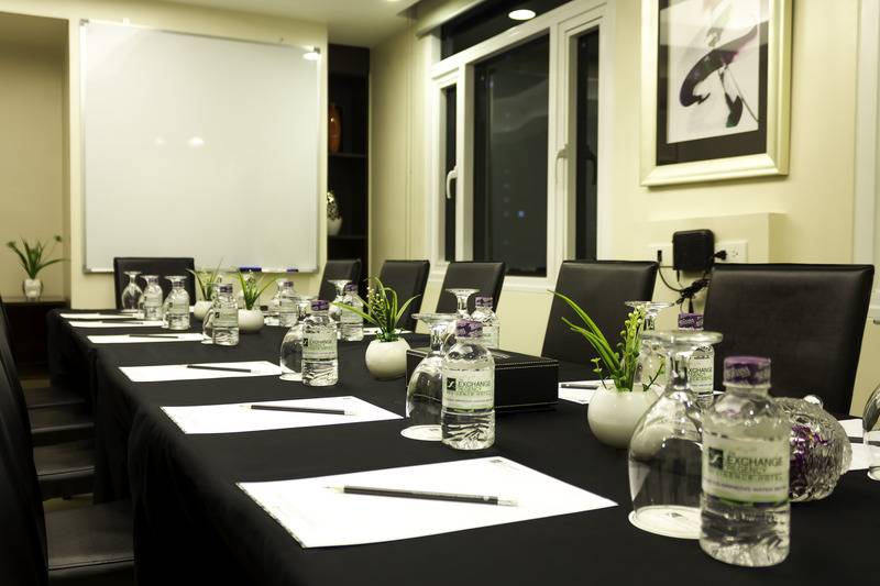 בית מלון כפרי The Exchange Regency Residence