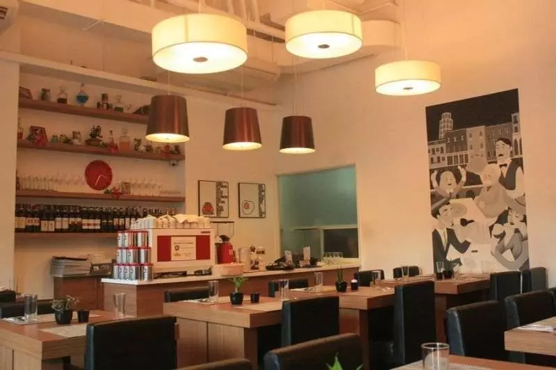 호텔 The Exchange Regency Residence