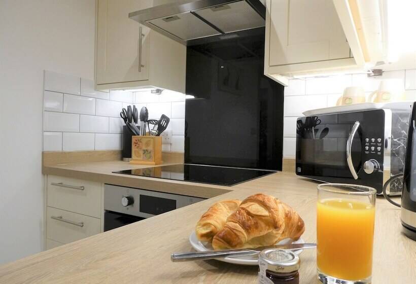 فندق The Frocester