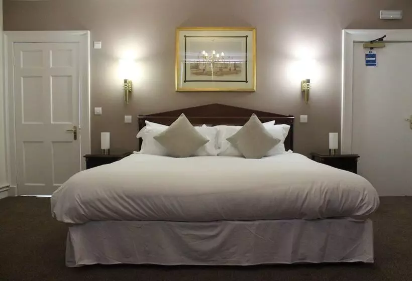 Отель The Frocester