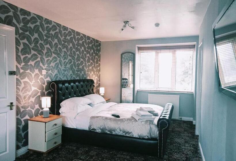 Отель The Gordon