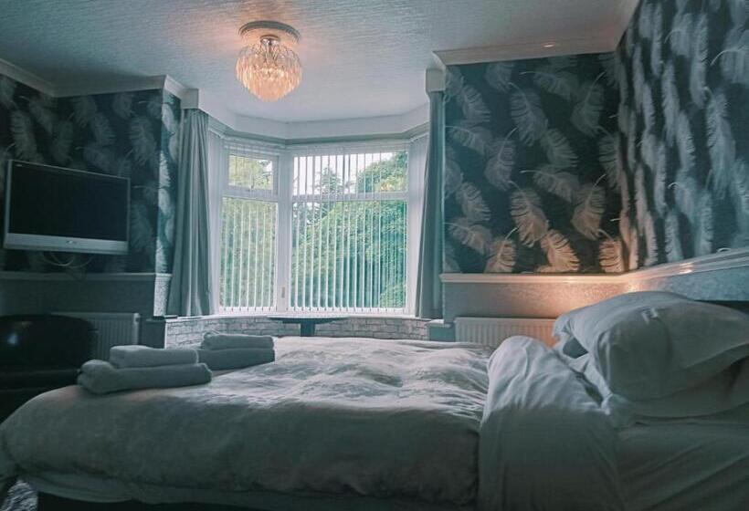 Отель The Gordon