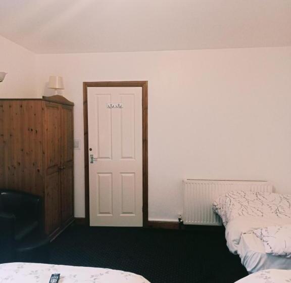 Отель The Gordon